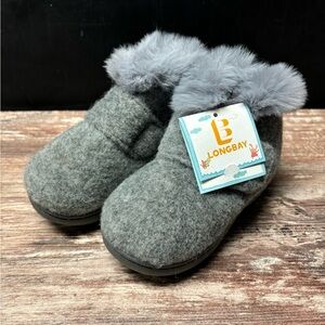NWT LongBay Slipper Boots, 7-8 (Toddler Girl)